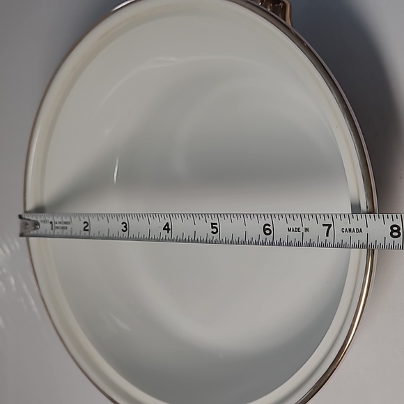 Royal worcester  evesham gold trim round Casserole dish with lid - Picture 8 of 9